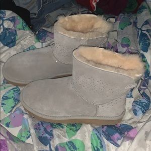 Bailey bow UGGS